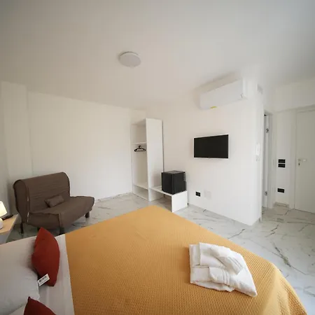 La Casa Di Nonna Aparthotel Licusati